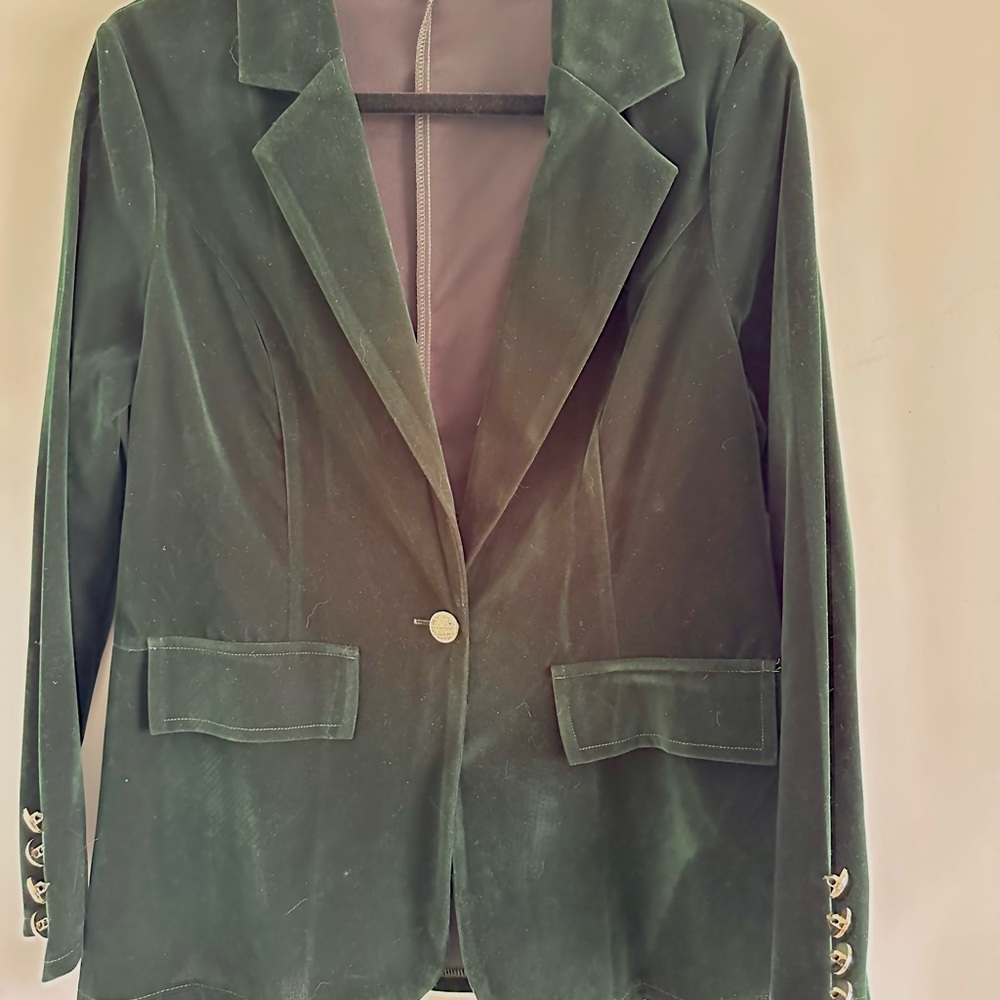 Women's Velvet Single-Button Blazer in Dark Green